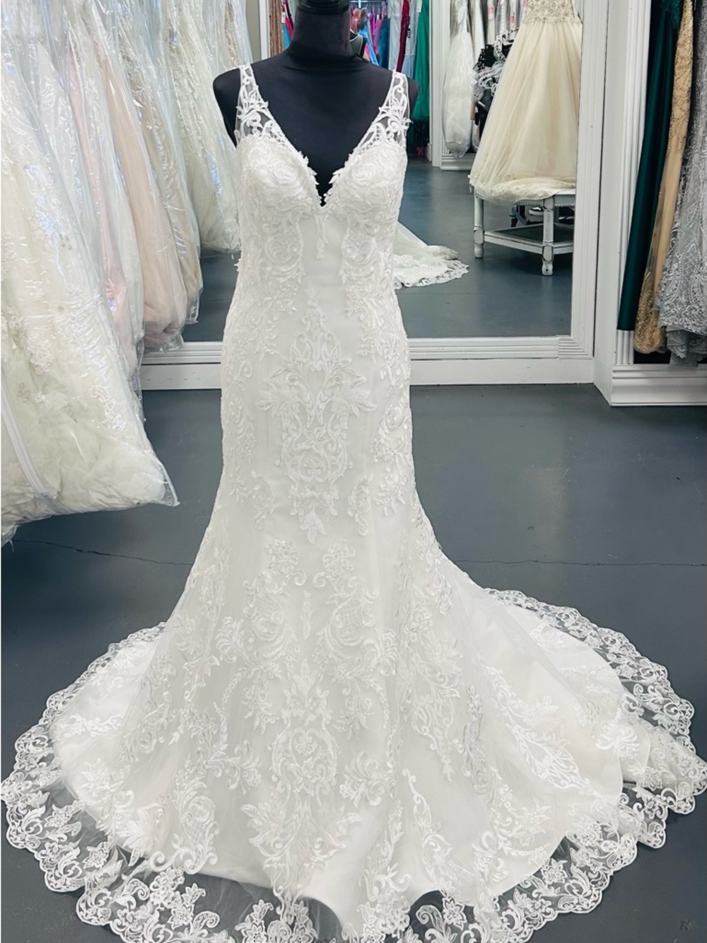 Stellah Off-White Lace Bridal Gown